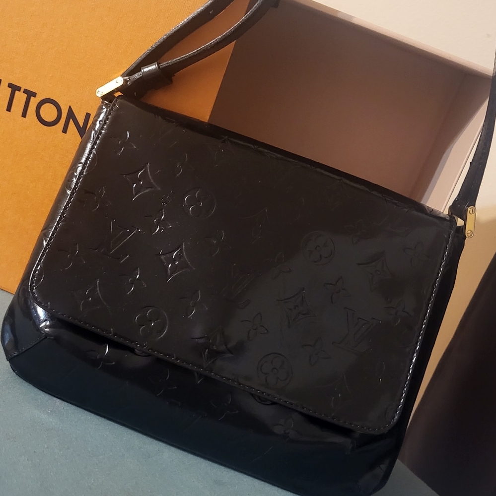 Louis Vuitton Vernis shoulder bag